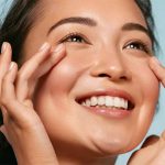 ۷ روش عالی و موثر برای کاهش پف صورت